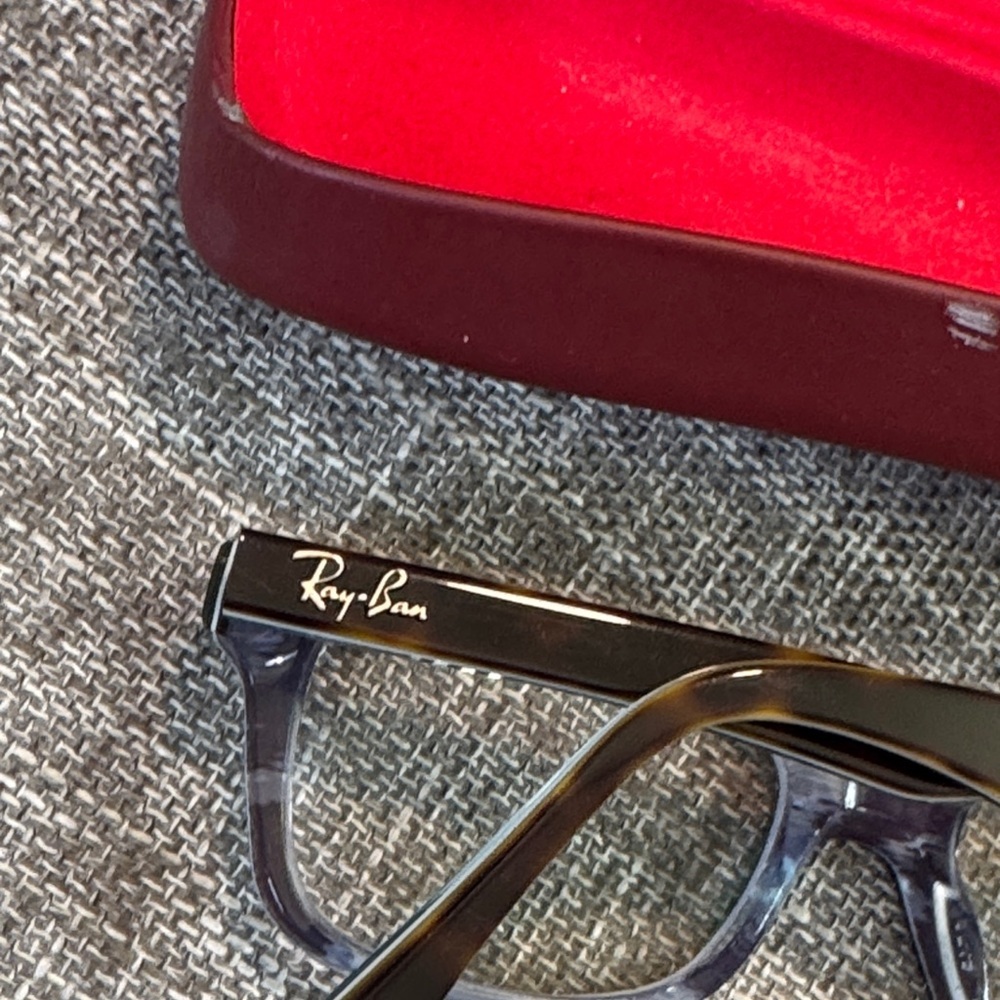 Ray-Ban Tortoiseshell Glasses with Red Case - Picture 4 of 10
